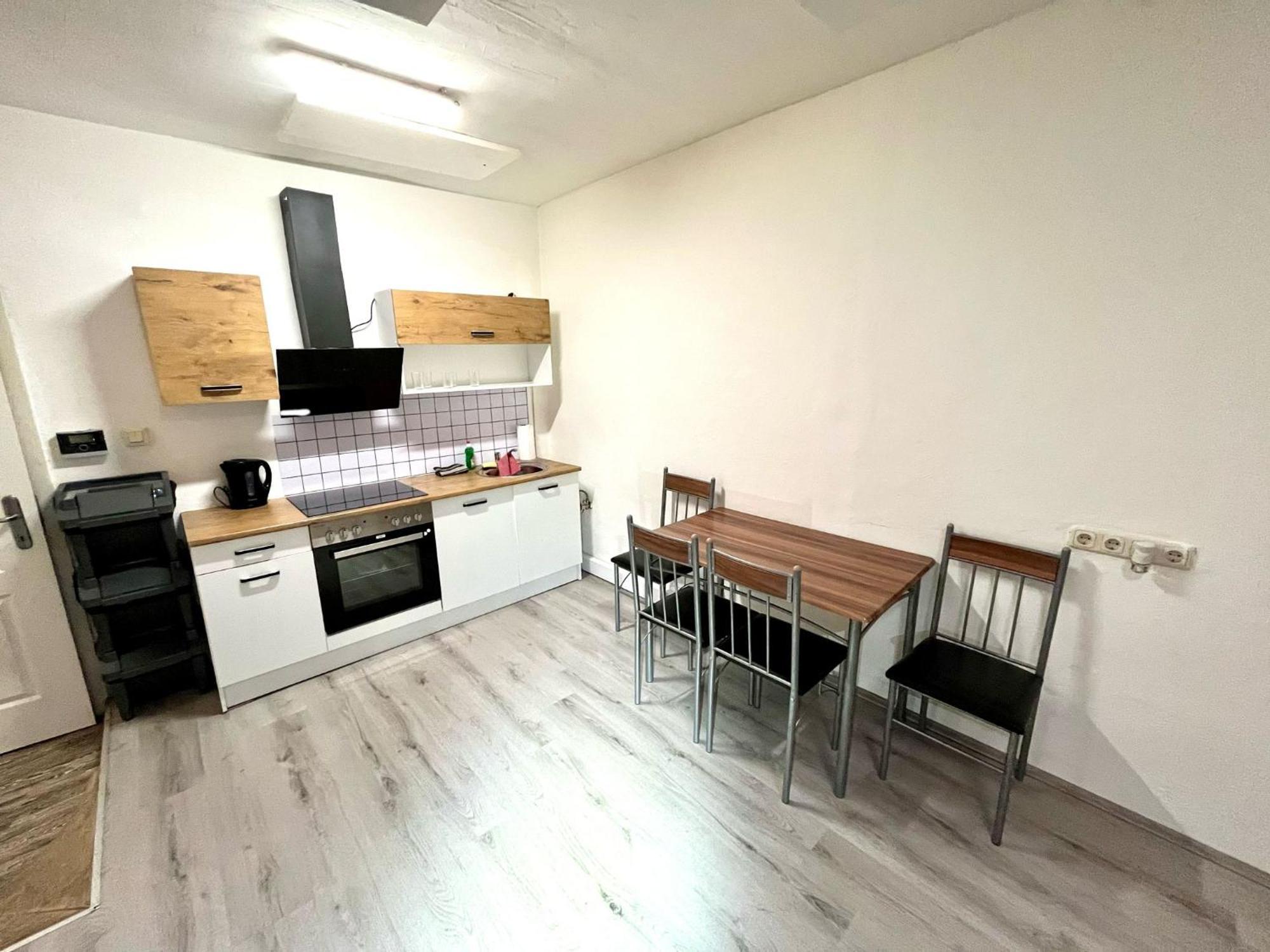 Holiday home Haeuschen Fuer Monteure, Autobahn