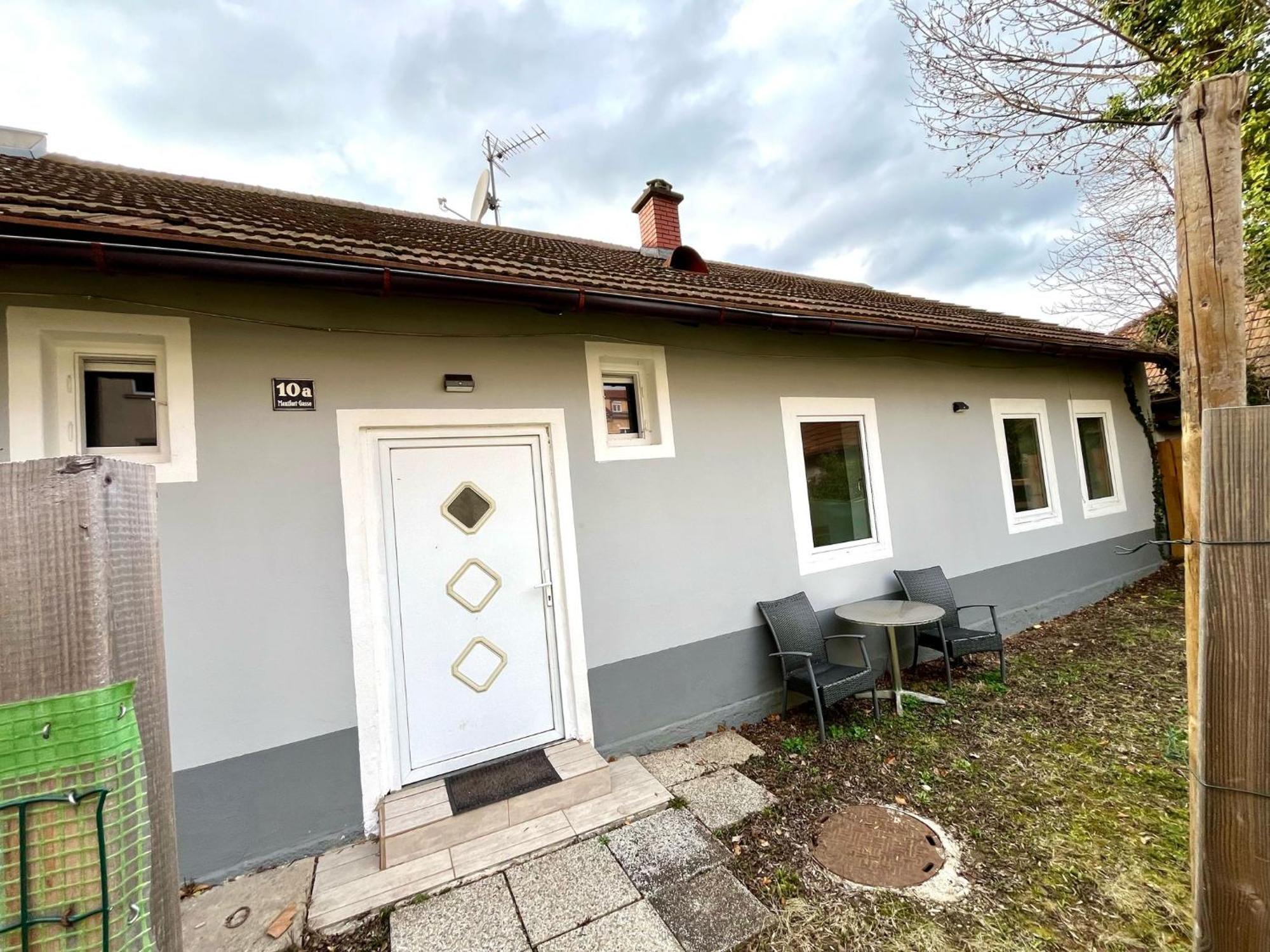Holiday home Haeuschen Fuer Monteure, Autobahn